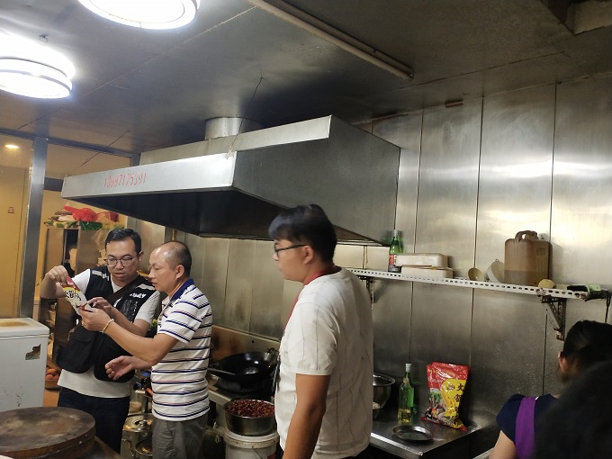 爱国卫生运动，经管在行动（一）食堂综合整治篇 第 19 张