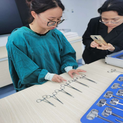 护理系外科课程组开展集体备课 第 3 张