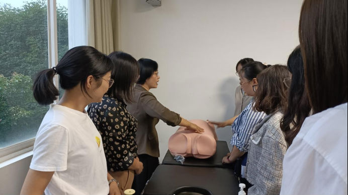 护理系-妇产科课程组开展集体备课 第 2 张