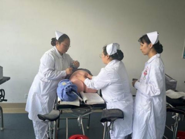 护理系-妇产科护理学实验公开课 第 3 张