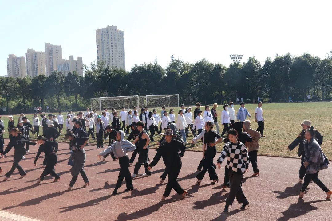 【创美艺传】运动正青春 蓄势绽风华|运动会彩排进行时（内含直播预告） 第 8 张