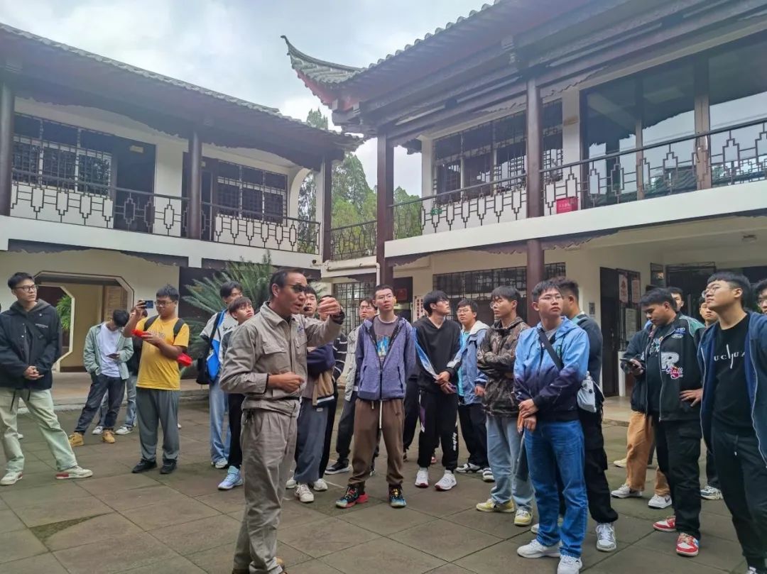 【实习实践】电气工程及其自动化专业学生走进中国第一座水电站—石龙坝水电站 第 5 张