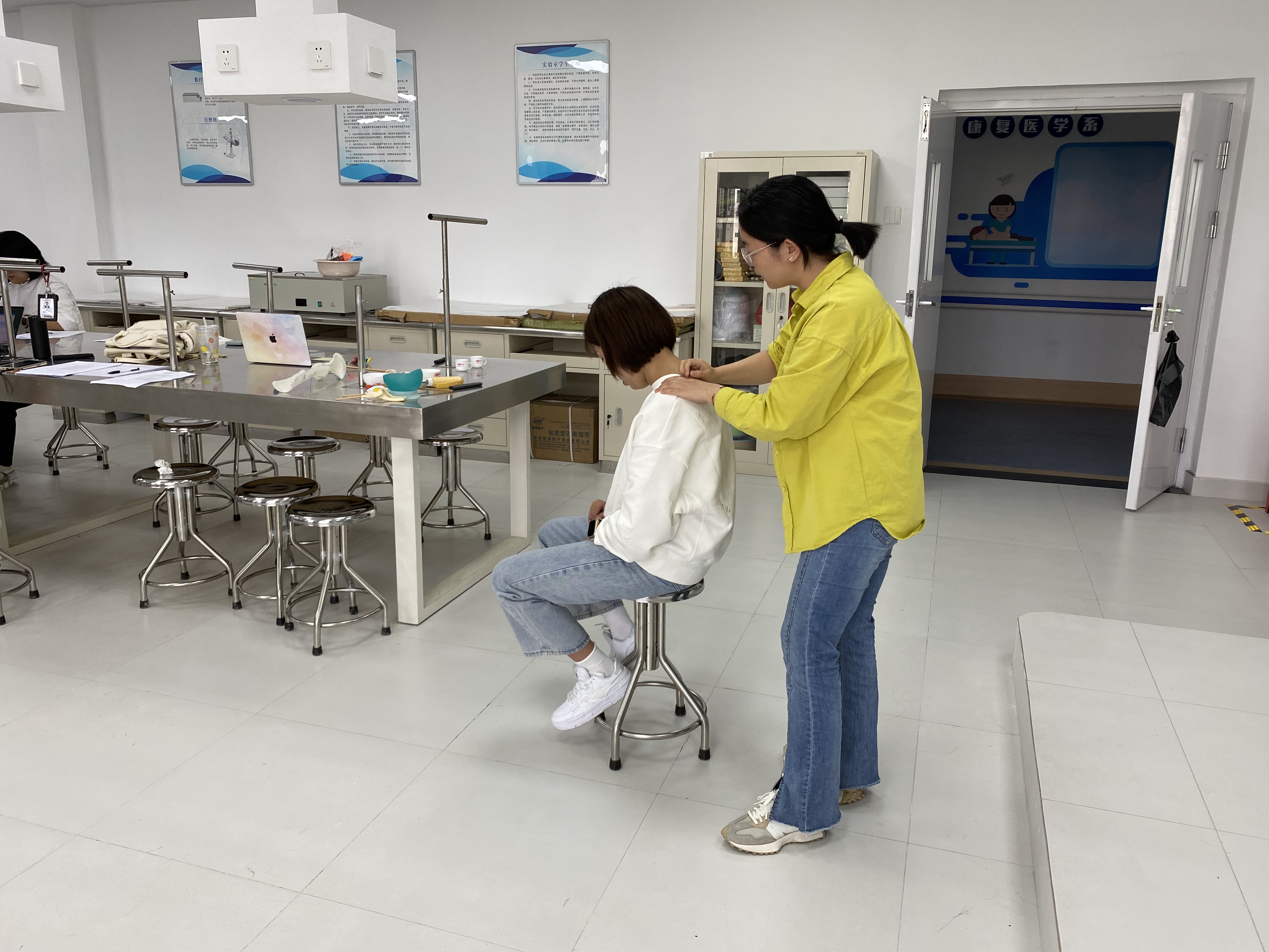 康复治疗学本科专业开展青年教师试讲活动 第 4 张