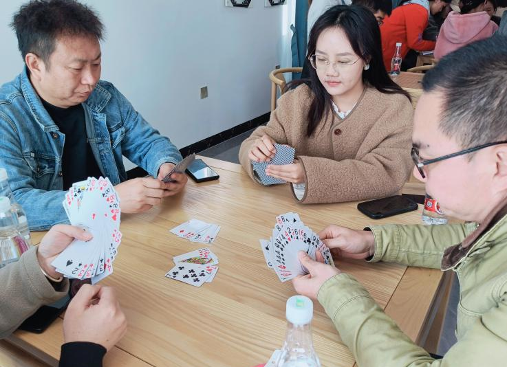 传承棋牌文化 领略棋牌魅力 | 云南经济管理学院开展首届教职工棋牌比赛 第 6 张