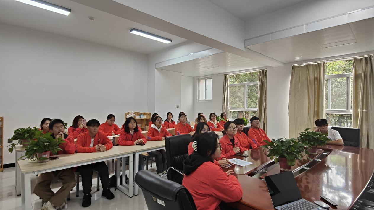 学院资讯 | 财会金融学院学生认真学习习近平总书记给中国国际大学生创新大赛参赛学生代表的重要回信精神 第 3 张