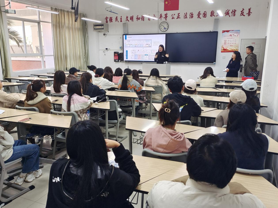 学院资讯 | 财会金融学院举办2025届毕业生首场专场招聘会 第 5 张