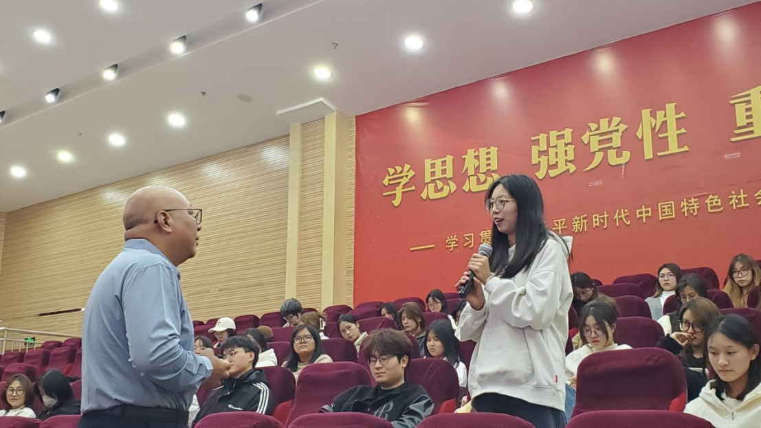 从企业视角,看学生发展:财会金融学院成功举行职业生涯教育系列讲座 第 7 张 从企业视角,看学生发展:财会金融学院成功举行职业生涯教育系列讲座 第 7 张