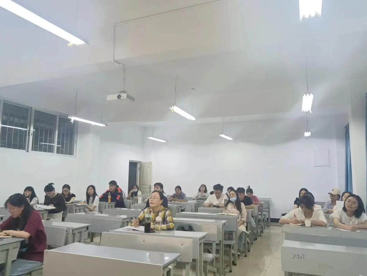 云南经济管理学院医学院口腔医学技术专业开展2024届毕业论文(设计)选题校外专家评审工作 第 2 张 云南经济管理学院医学院口腔医学技术专业开展2024届毕业论文(设计)选题校外专家评审工作 第 2 张