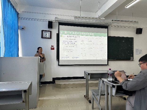 医学院药学、中药学专业开展“精彩一课”教学活动 第 2 张