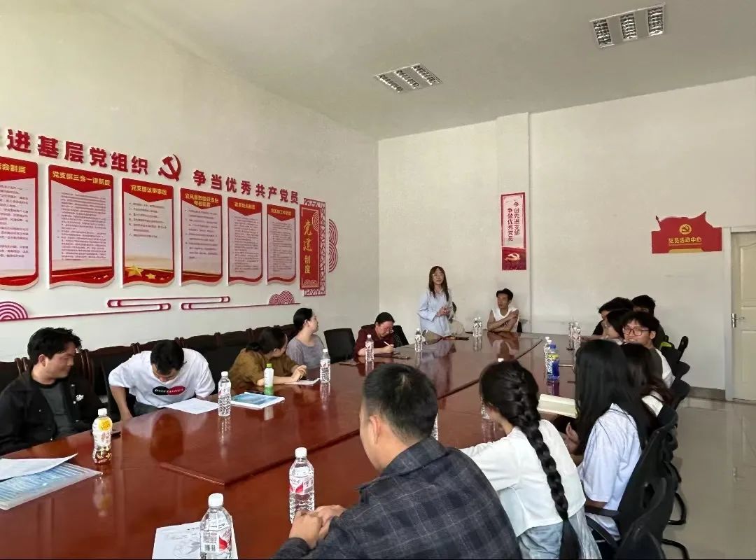 医学院药学、中药学专业开展2024届毕业生座谈会 第 3 张 医学院药学、中药学专业开展2024届毕业生座谈会 第 3 张