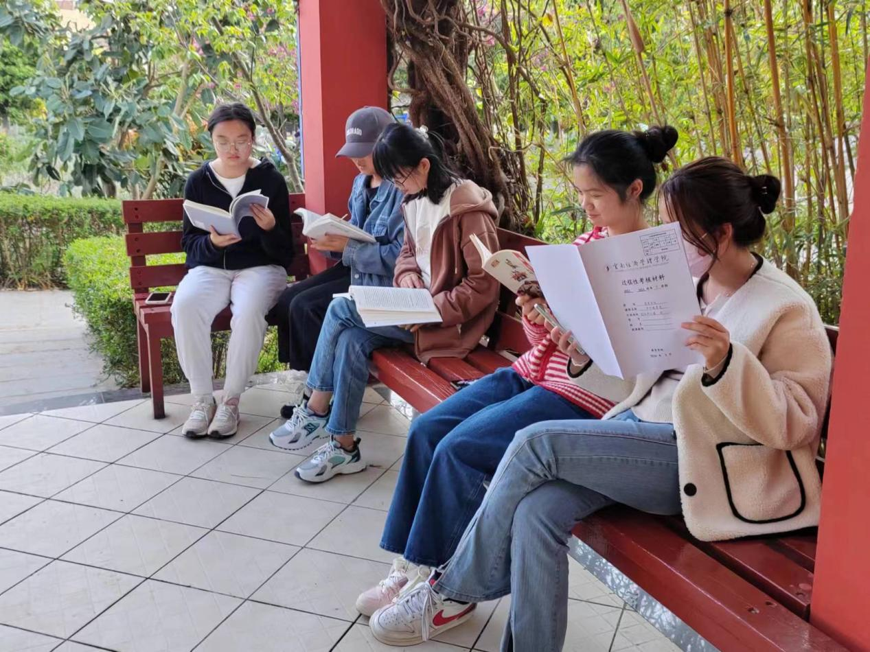 学风建设|霞光浸润疲惫心灵,晚读为梦注入活力 第 3 张 学风建设|霞光浸润疲惫心灵,晚读为梦注入活力 第 3 张