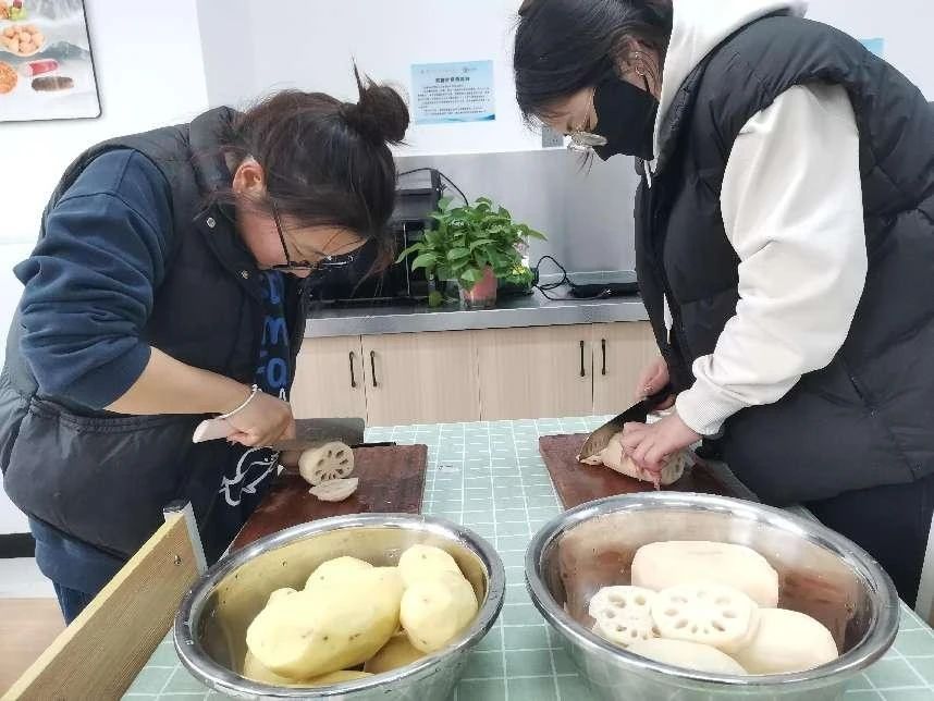 一站式学生社区 | 荟”聚青春，共享“食”光：财会金融学院智慧社区美食汇活动来啦！ 第 5 张