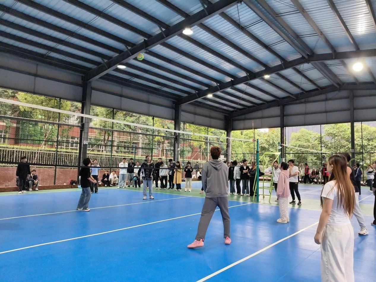 以体育人！财会金融学院第一届“财跃杯”气排球比赛开幕式暨首日赛事圆满完成 第 10 张
