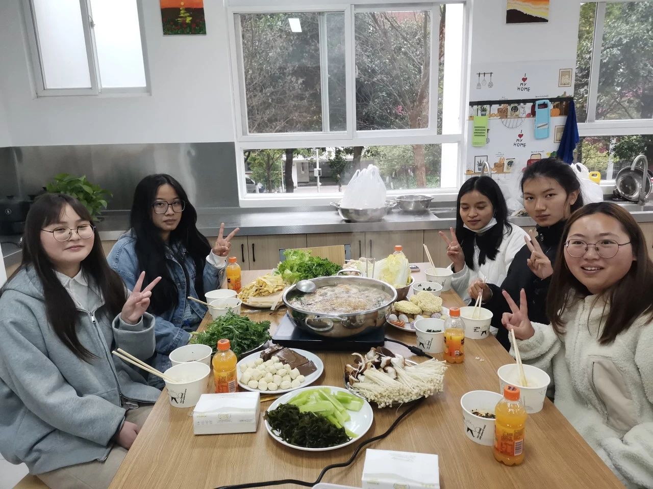 一站式学生社区 | 荟”聚青春，共享“食”光：财会金融学院智慧社区美食汇活动来啦！ 第 4 张