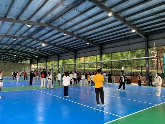 以体育人！财会金融学院第一届“财跃杯”气排球比赛开幕式暨首日赛事圆满完成 第 11 张