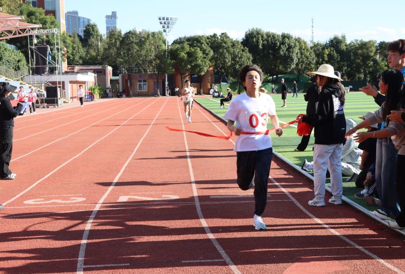 绿茵逐梦,医心启航 ——云南经济管理学院运动会开幕式暨首日赛事精彩速递 第 18 张 绿茵逐梦,医心启航 ——云南经济管理学院运动会开幕式暨首日赛事精彩速递 第 18 张