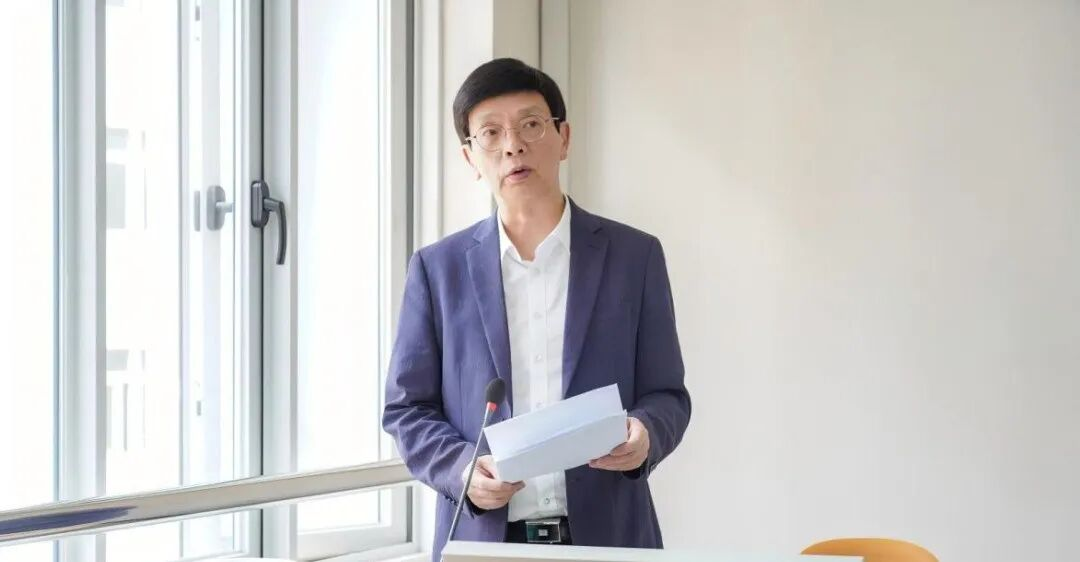 阮鸿献企业家走进云南经济管理学院共话青年成长与时代担当 第 2 张 阮鸿献企业家走进云南经济管理学院共话青年成长与时代担当 第 2 张