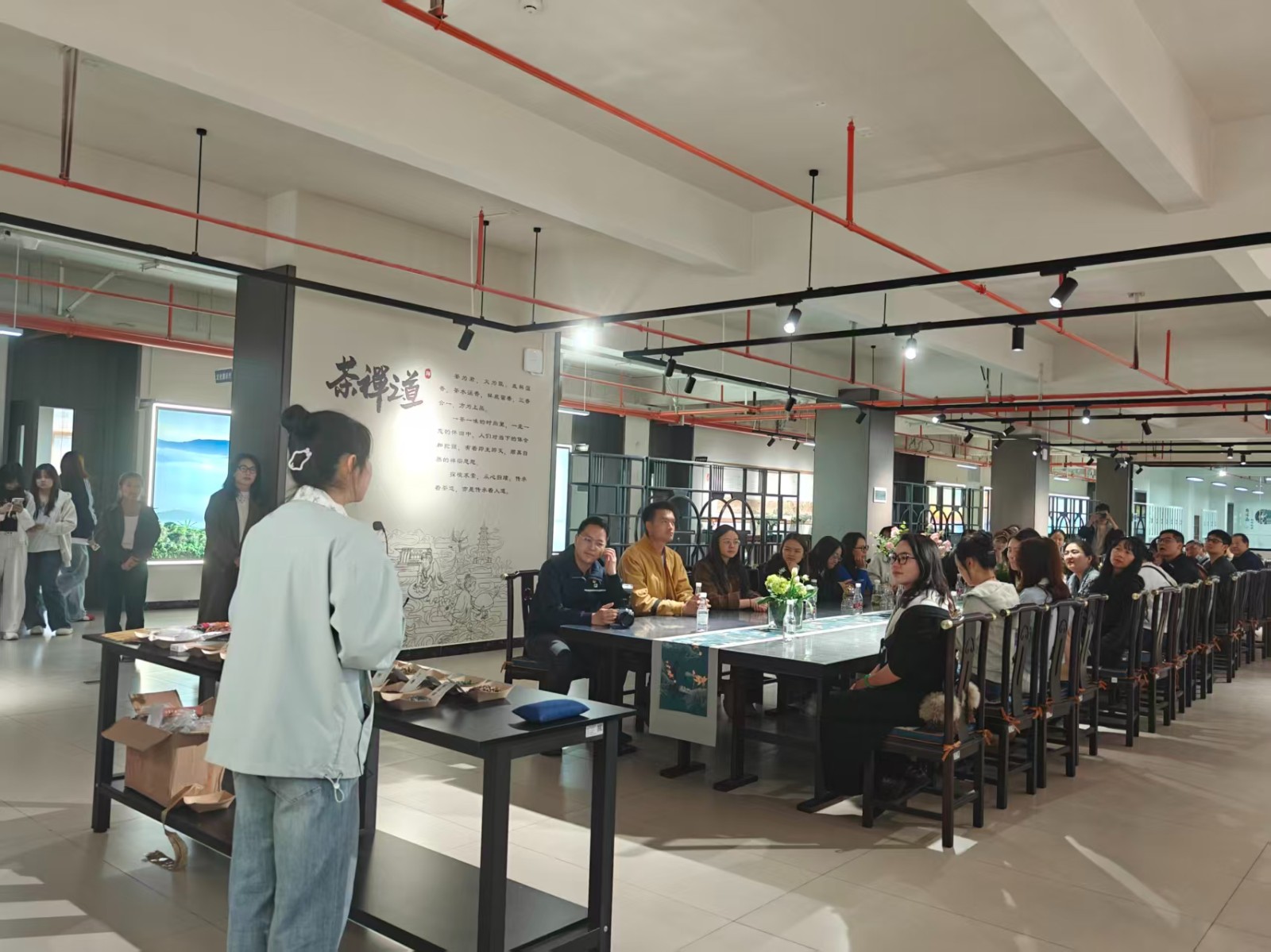 医学院学子助力跨院合作——中医药香囊走进校地文化交流 第 5 张