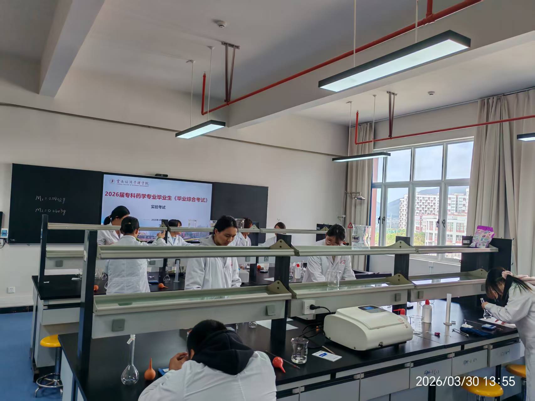 以考验学，以技赋能——医学院2026届专科药学毕业综合考试圆满落幕 第 6 张